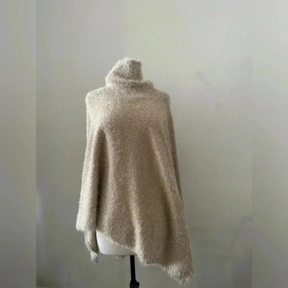 Akemi+Kim Antropologie poncho size S - Picture 3 of 4